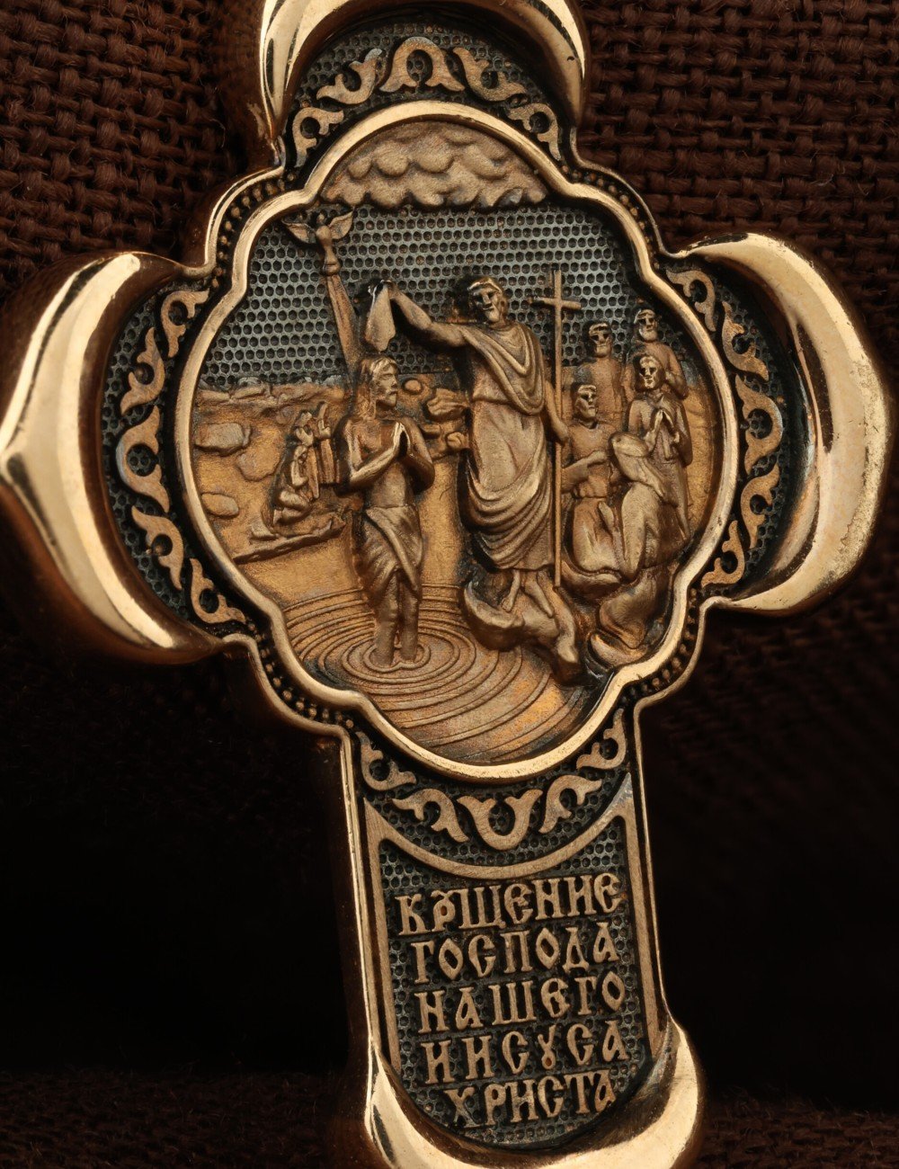 Крест из золота