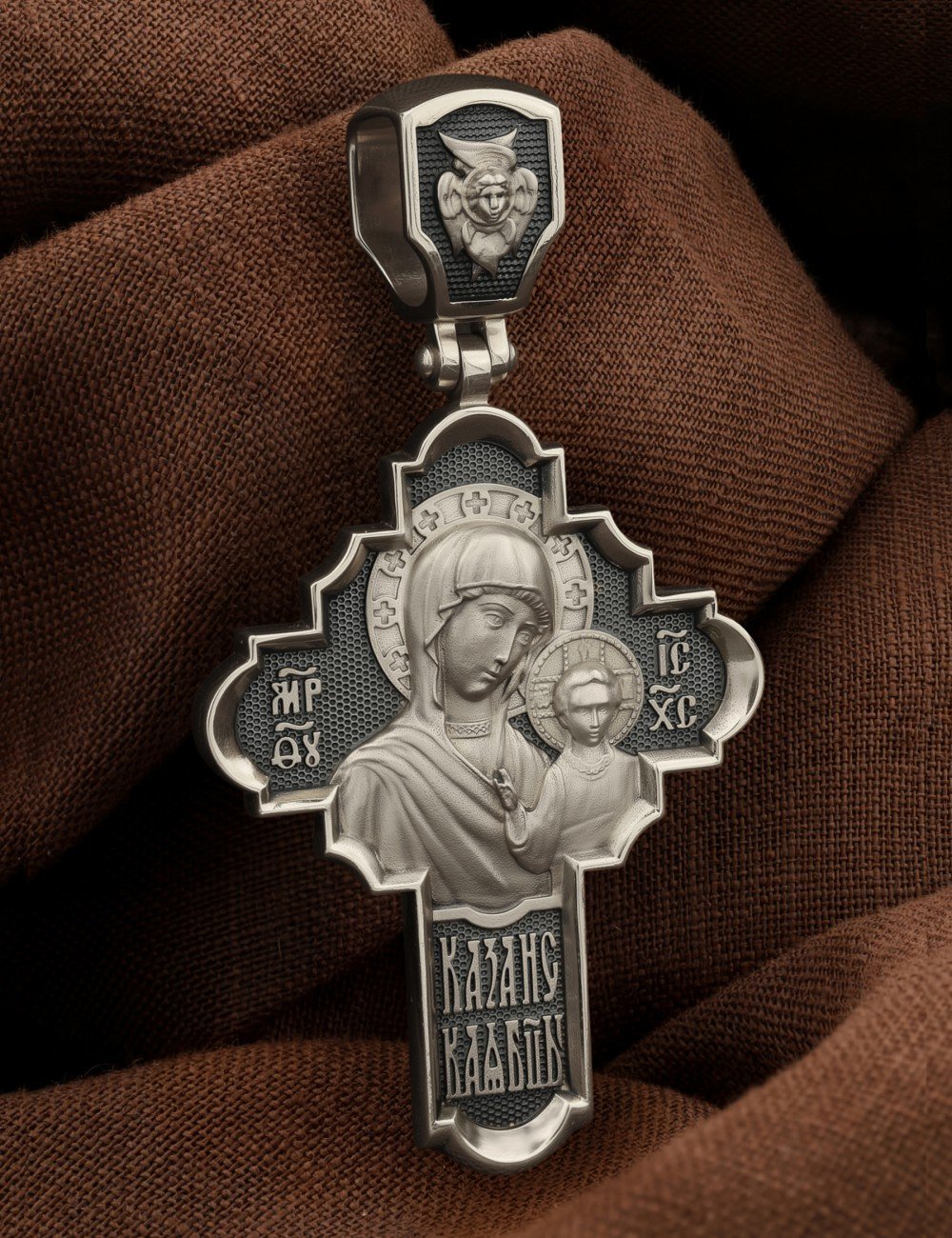 Крест из белого золота