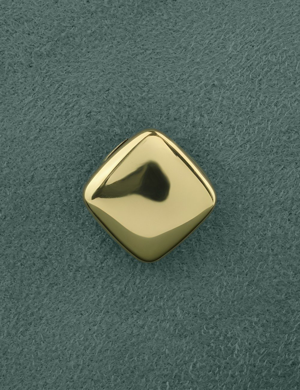 Подвеска из лимонного золота