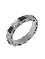 Кольцо из белого золота c бриллиантами и ониксом