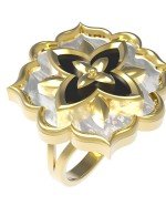 Кольцо из лимонного золота c ониксом и перламутром