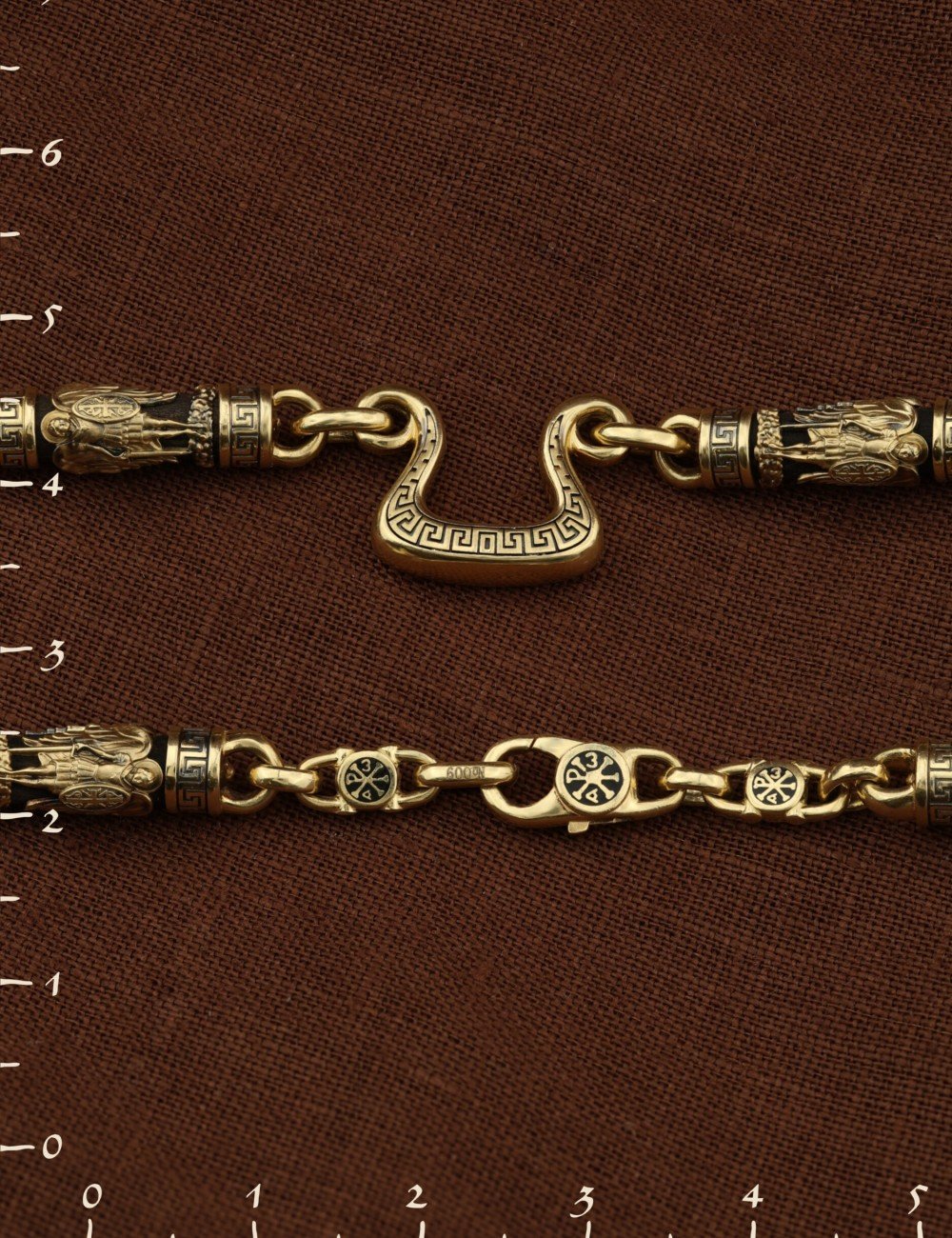 Цепь из лимонного золота c эмалью и эбеновым деревом