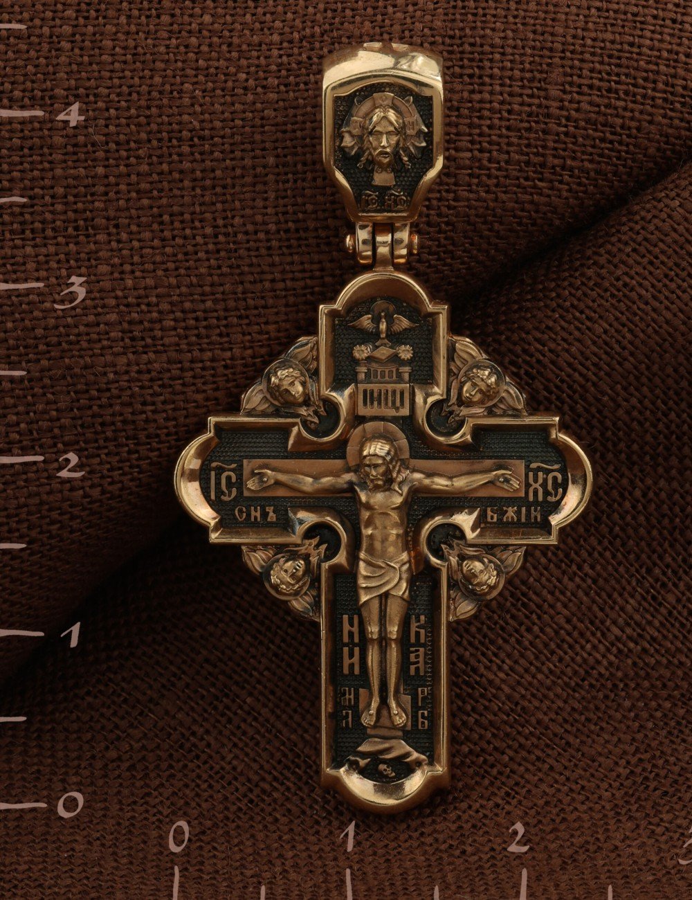 Крест из золота