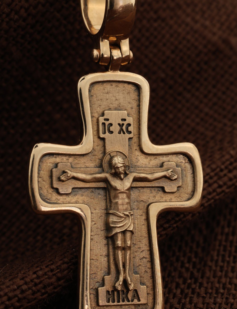 Крест из золота