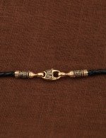 Гайтан из золота c кожаным шнурком