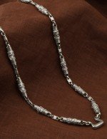 Цепь из белого золота c эмалью и бивнем мамонта