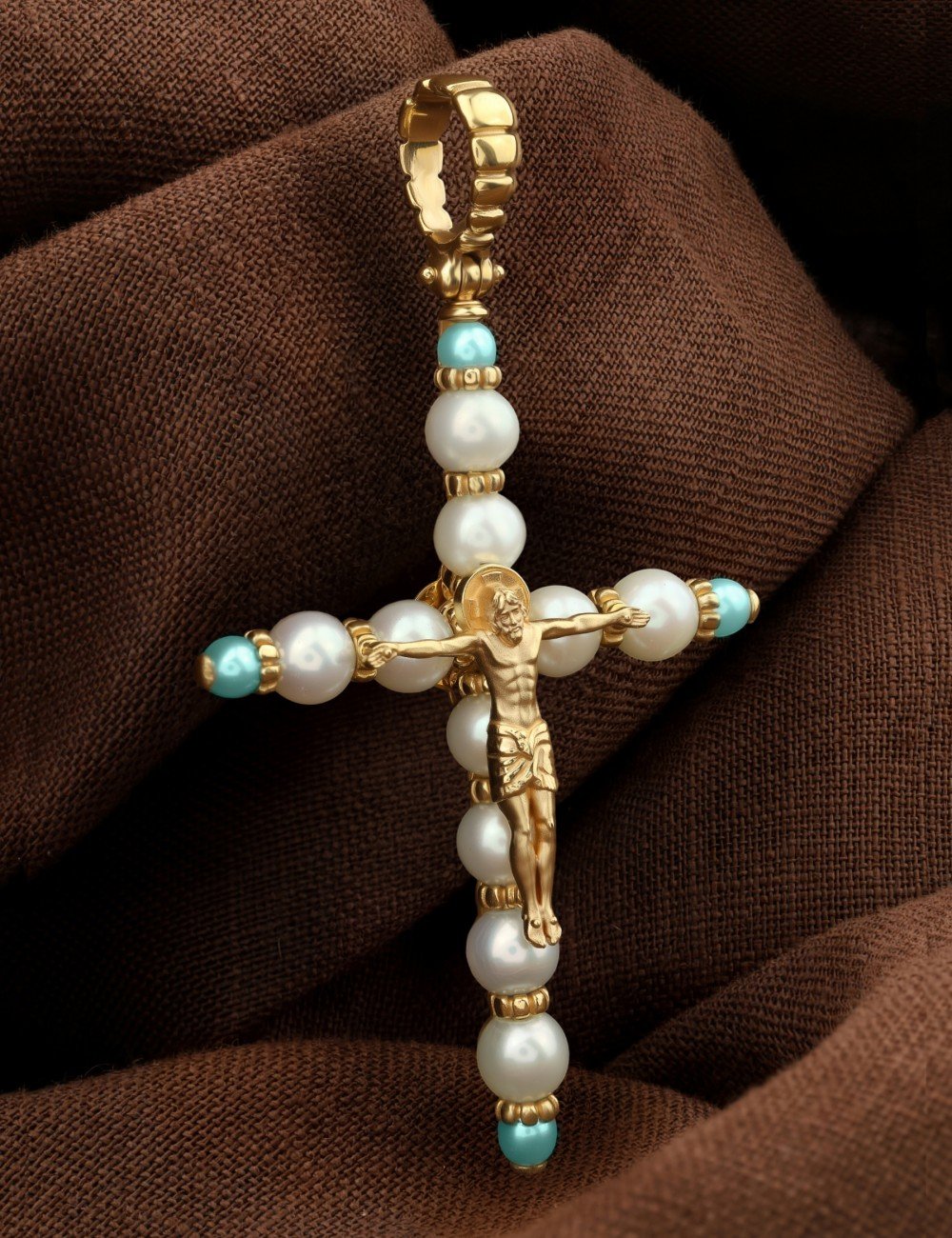 Крест из лимонного золота c жемчугом и бирюзой