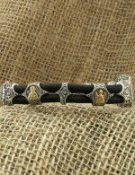 Браслет из серебра и золота c ониксом и шёлковым шнурком