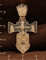 Крест из золота