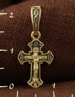 Крест из лимонного золота