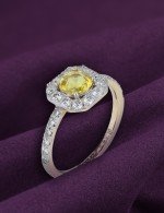 Кольцо из лимонного золота c бриллиантами и сапфиром