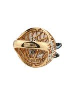 Кольцо из золота c сапфиром, эмалью и перламутром