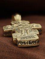 Крест из лимонного золота