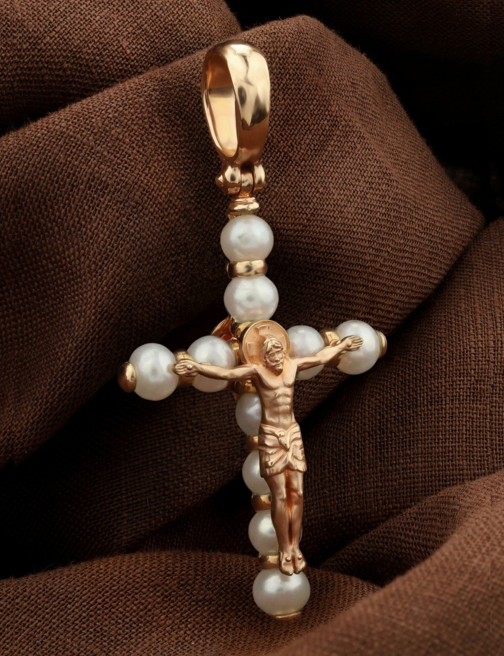 Крест из золота c жемчугом