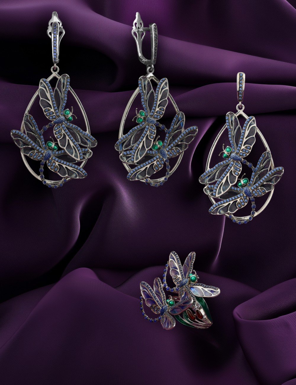 Подвеска из белого золота c сапфиром и эмалью