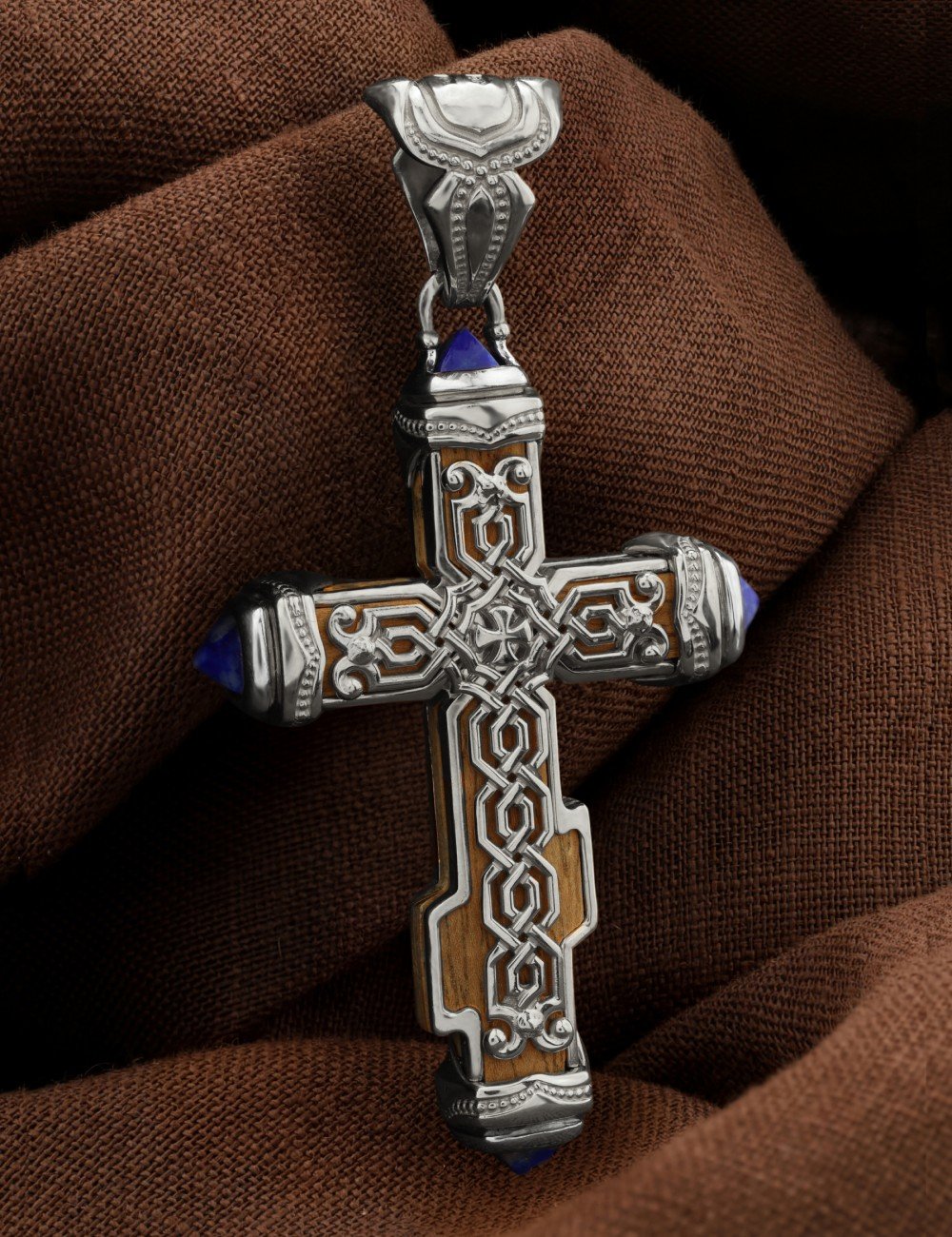 Крест из белого золота c лазуритом и железным деревом