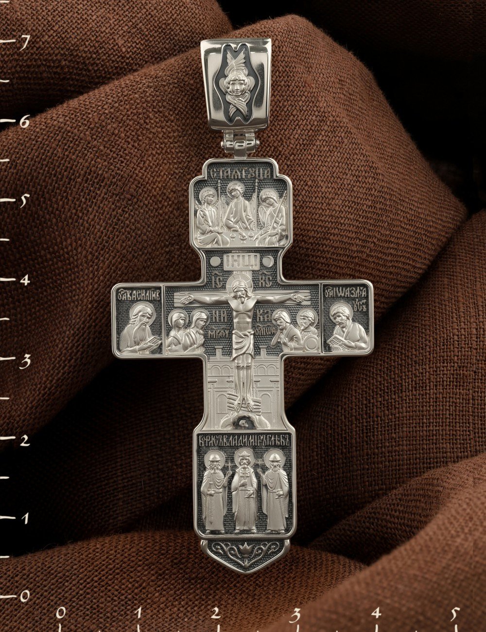 Крест из белого золота