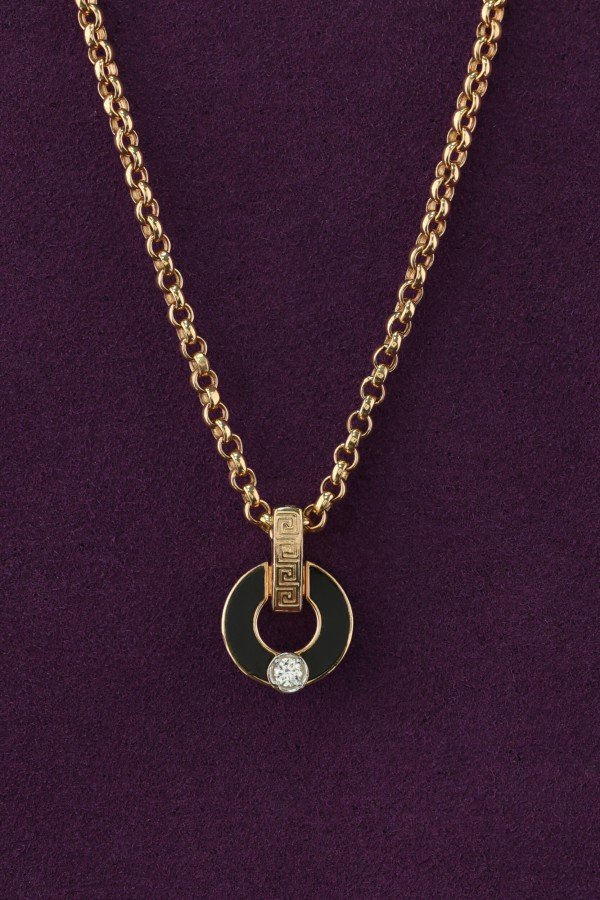 Колье из золота c бриллиантами и ониксом