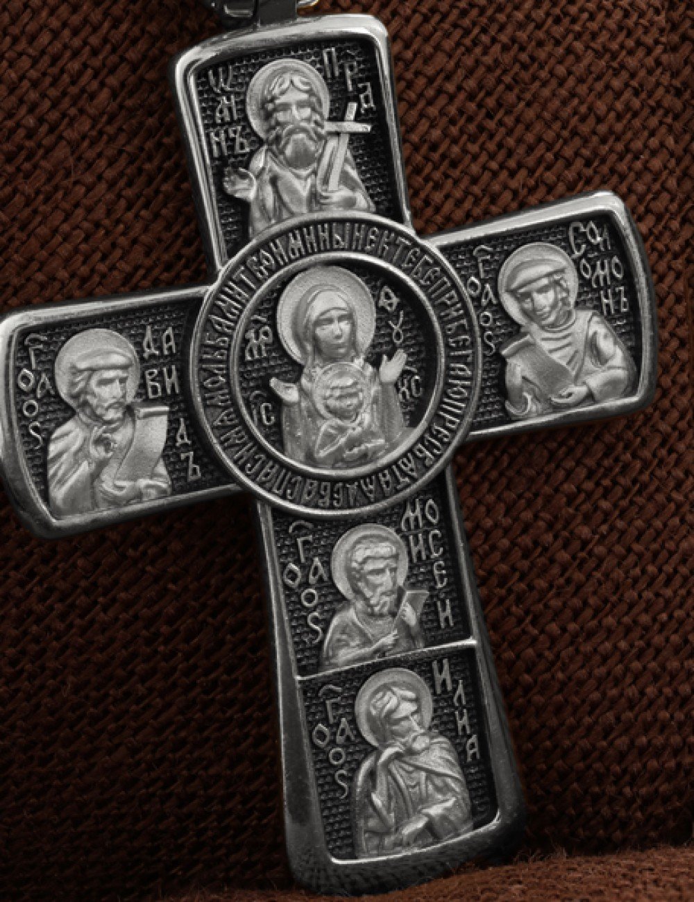 Крест из белого золота