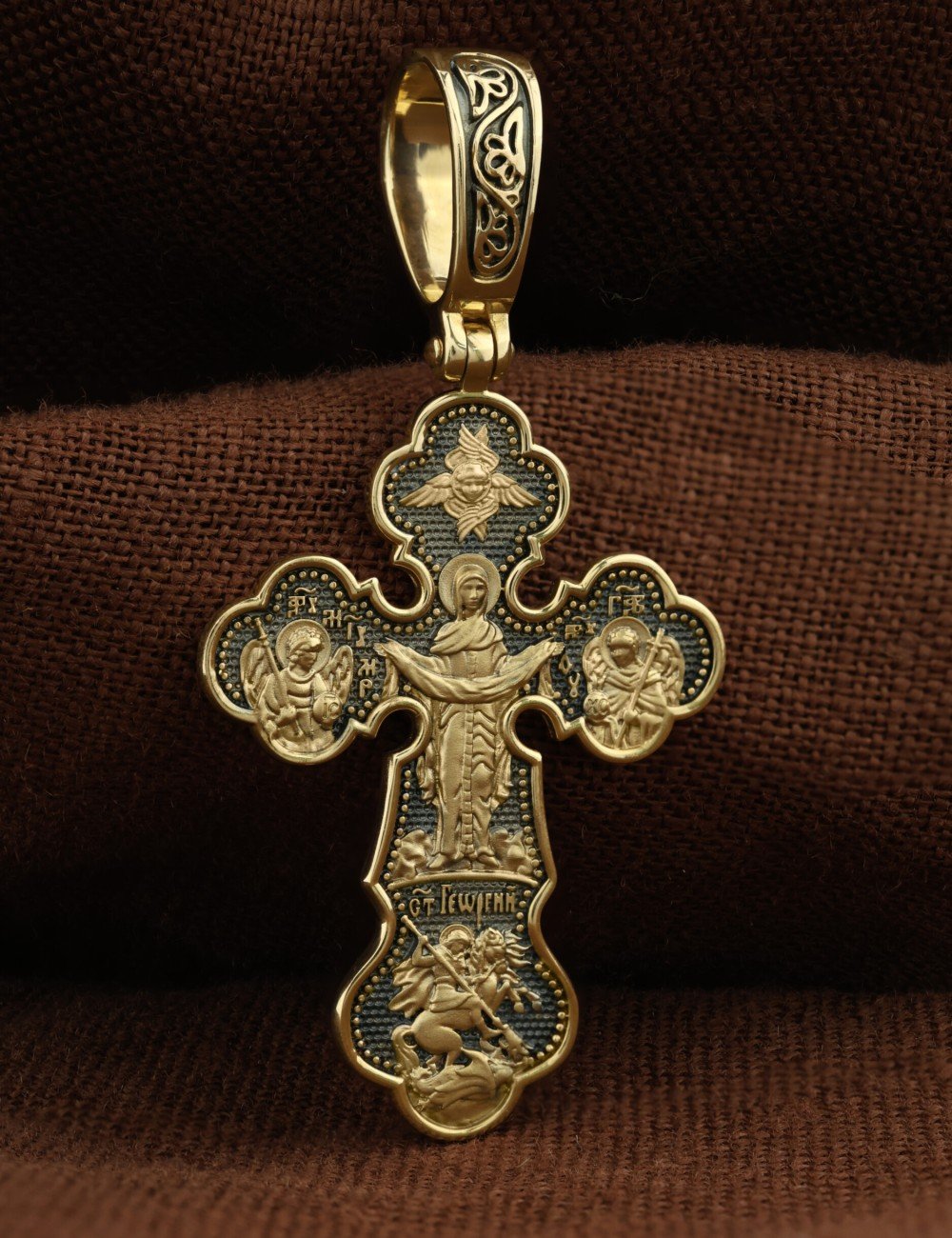 Крест из лимонного золота