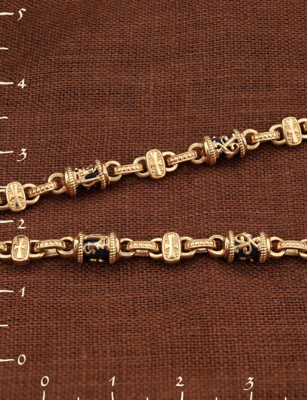 Цепь из золота c ониксом