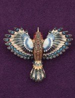 Брошь из золота c эмалью и фианитом