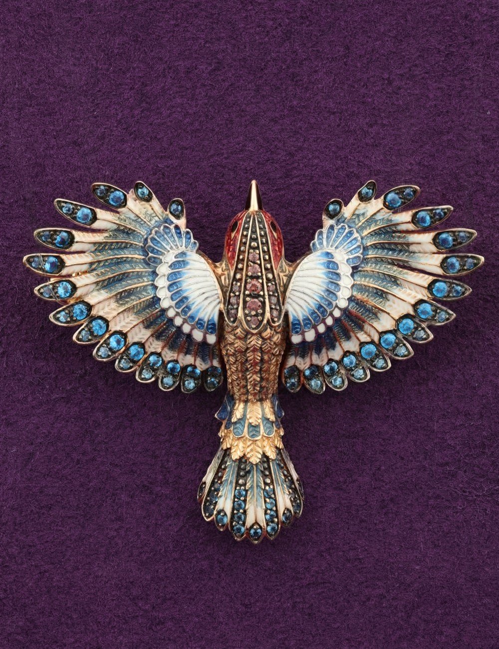 Брошь из золота c эмалью и фианитом