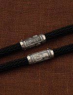 Шнурок шёлковый из белого золота 585 пробы c шёлковым шнурком