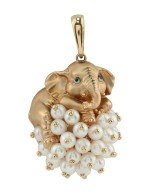 Подвеска из золота c эмалью и жемчугом