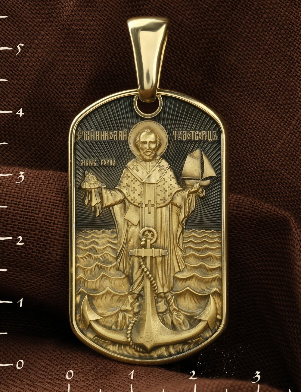 Образок из лимонного золота c эмалью