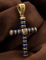 Крест из лимонного золота c лазуритом