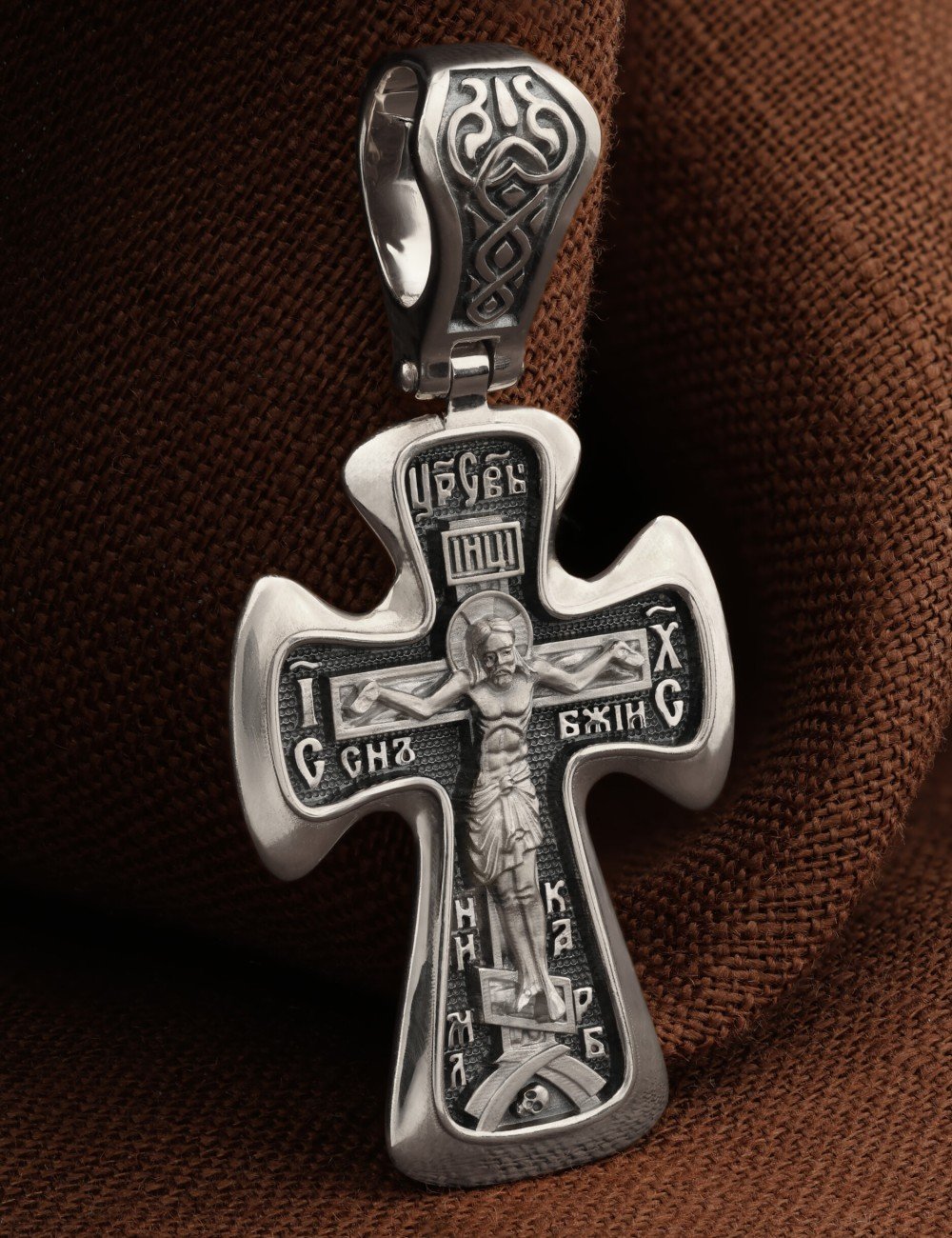 Крест из белого золота