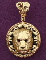 Подвеска из лимонного золота c эмалью и ониксом