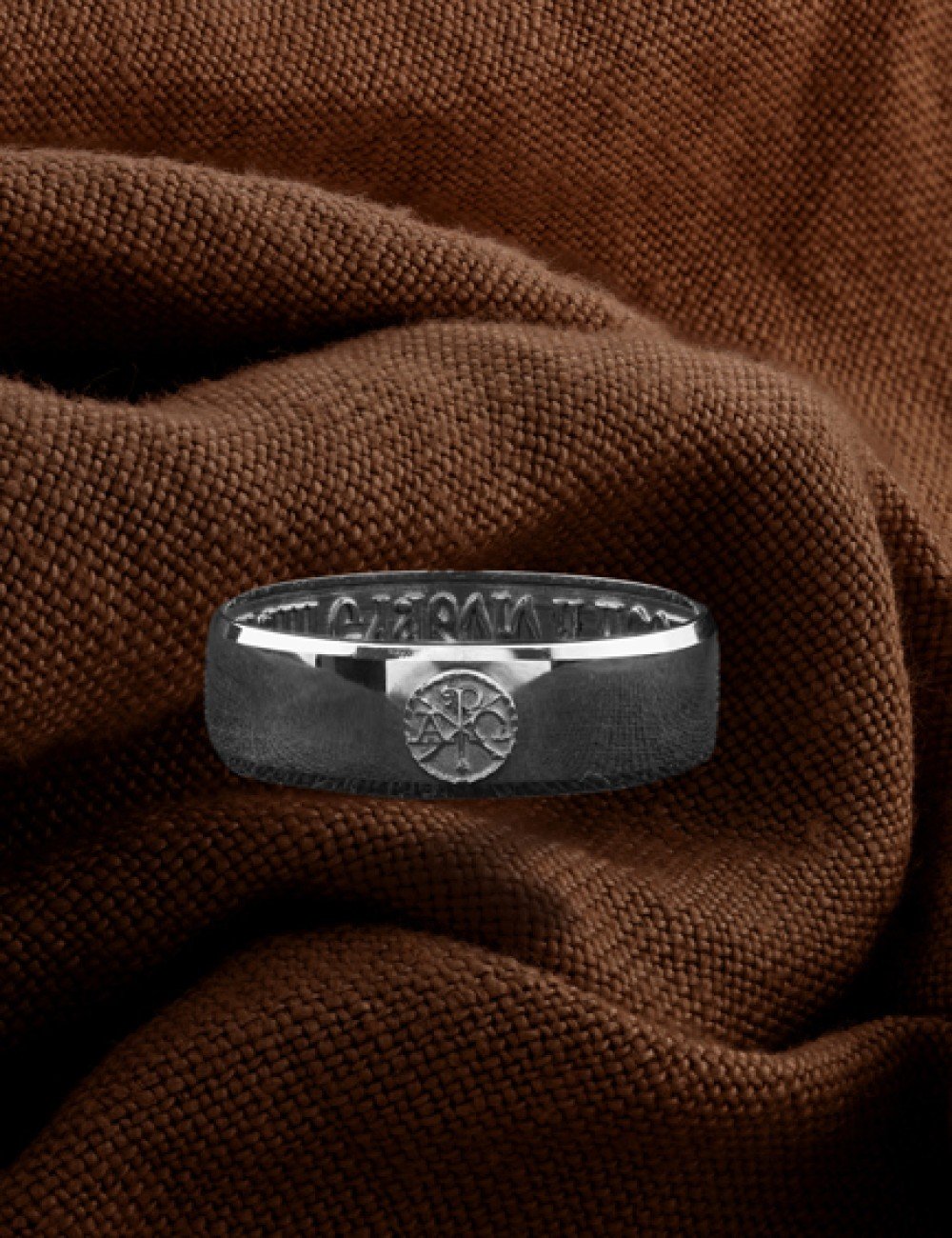 Кольцо из белого золота