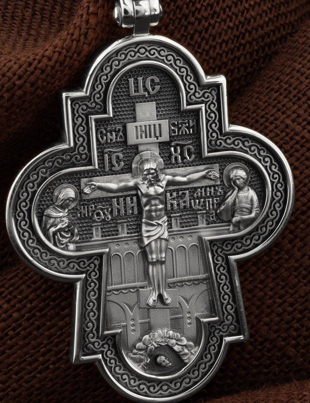 Крест из белого золота