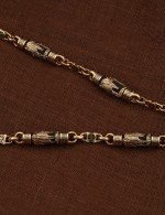 Цепь из золота c эмалью и эбеновым деревом