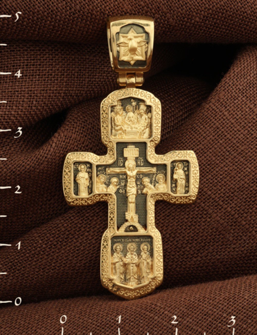 Крест из лимонного золота