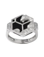 Кольцо из белого золота c бриллиантами и ониксом