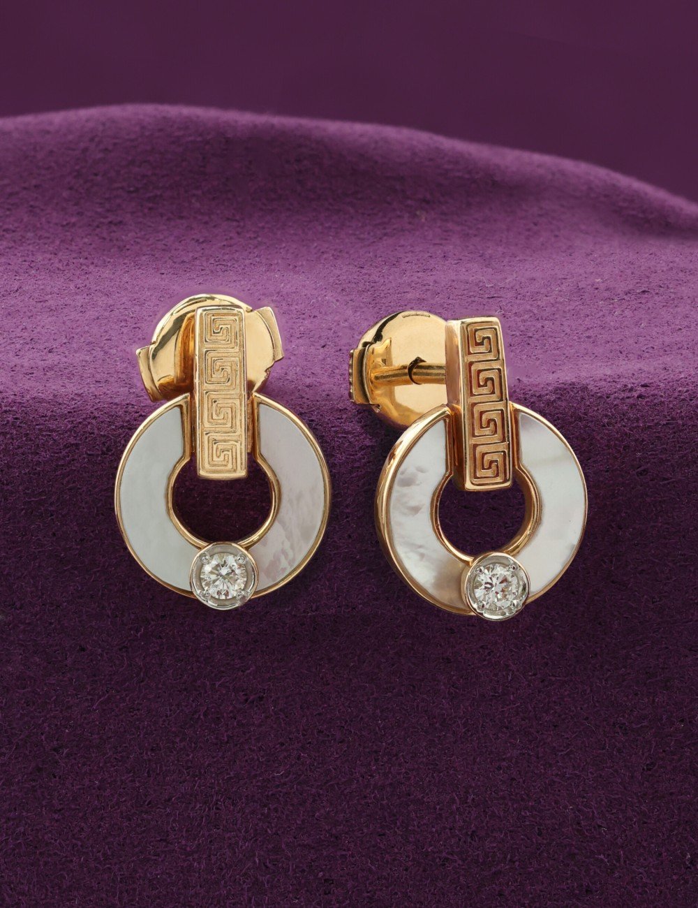 Серьги из золота c бриллиантами и перламутром