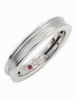 Кольцо из белого золота c рубином