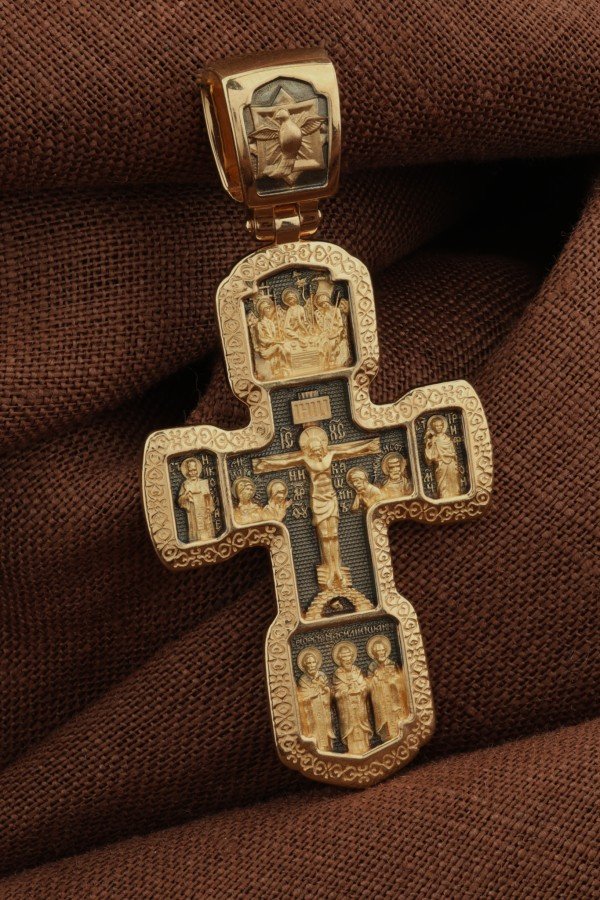 Крест из лимонного золота