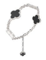 Браслет из белого золота c ониксом и перламутром