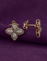 Серьги из золота c бриллиантами