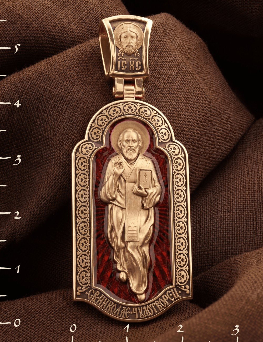 Образок из золота c эмалью