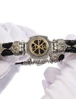 Браслет из серебра и золота c кожаным шнурком и ониксом