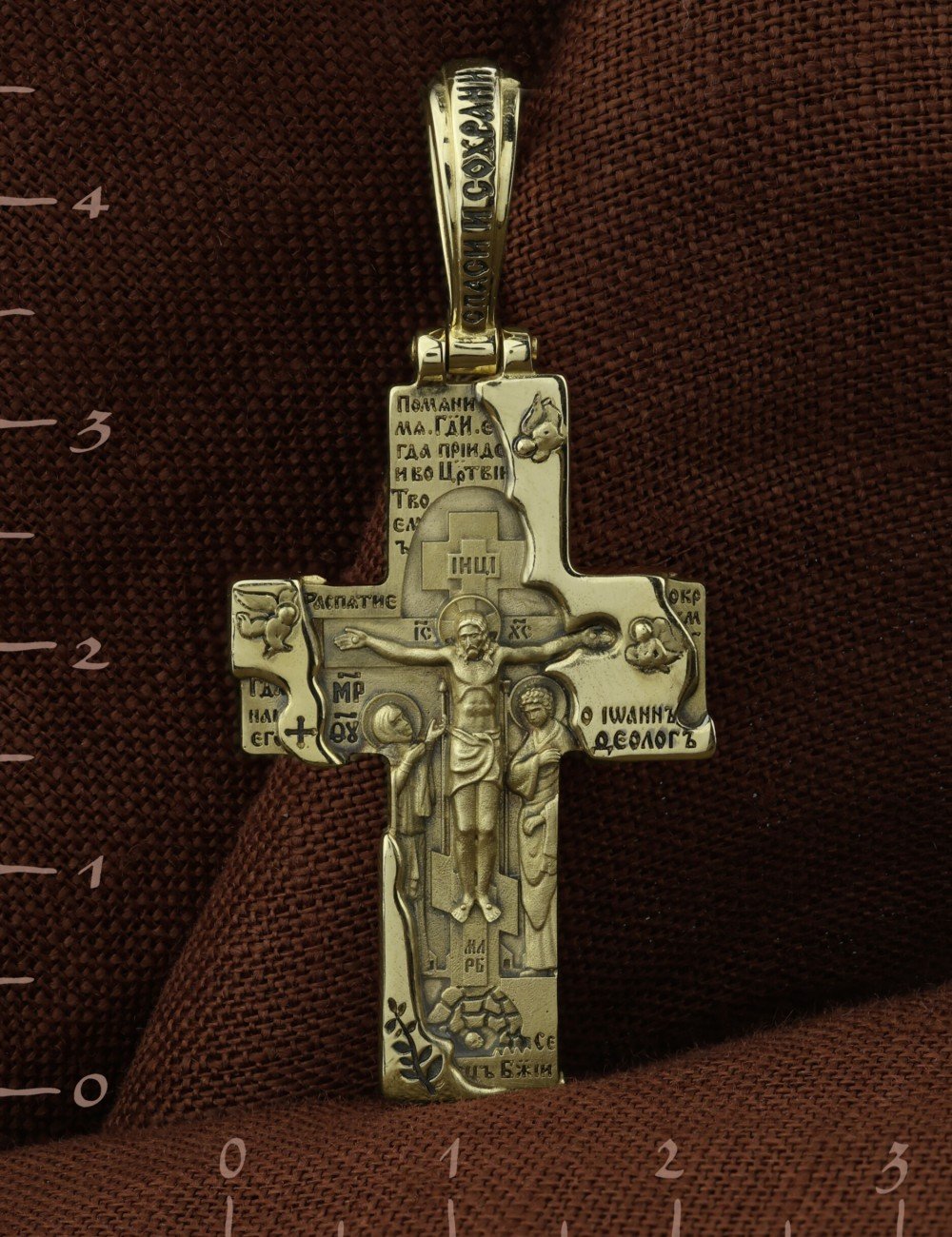 Крест из зелёного золота